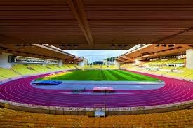 换下了韦世豪，上演国足首秀