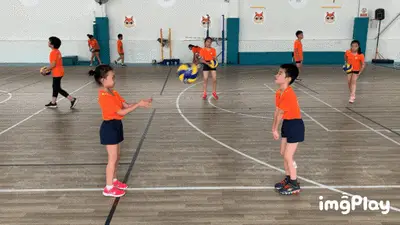 “我曾祖父是中国人，我想为中国男篮打球”