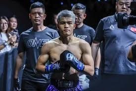 眼皮底下不容造次！恩比德遮天巨掌钉板大帽纳吉